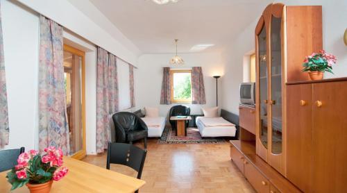 Hostal G�stehaus Lutschounig