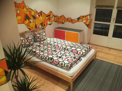 Jack's Lake & Mountain (jlm) Hostel