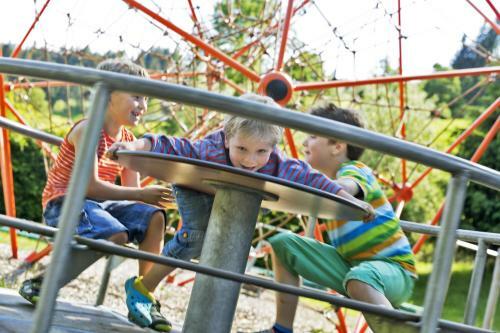 Nat�rlich Hell. Aparthotel & Camping
