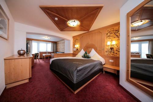 Hotel Tirol
