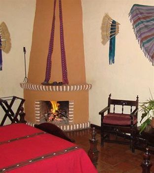 Hotel Posada De Don Rodrigo Panajachel