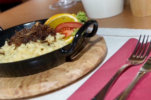 Hostal Alpengasthaus Muntafuner St�bli