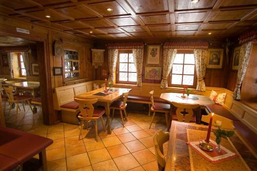 Hostal Alpengasthaus Muntafuner St�bli