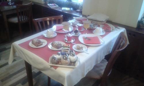 Hostal Ada Hotel