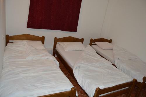 Bed & Breakfast Rooms Modana