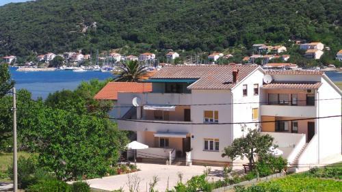 Apartment Supetarska Draga 13