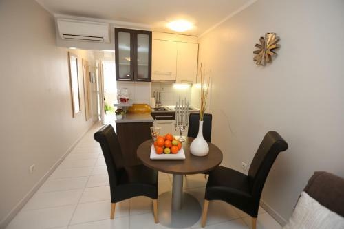 Apartments Lavica Beach Dumi?i?