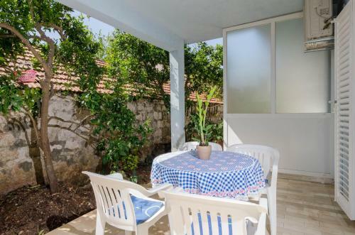 One-bedroom Apartment In Orebic IV
