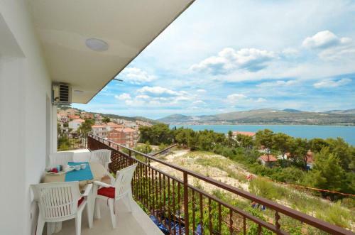 Hostal Apartment Arbanija 5228c