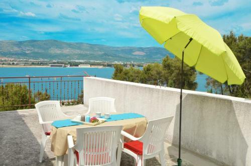 Hostal Apartment Arbanija 5228c