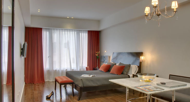 Broadway Hotel And Suites