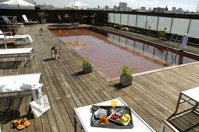 Broadway Hotel And Suites