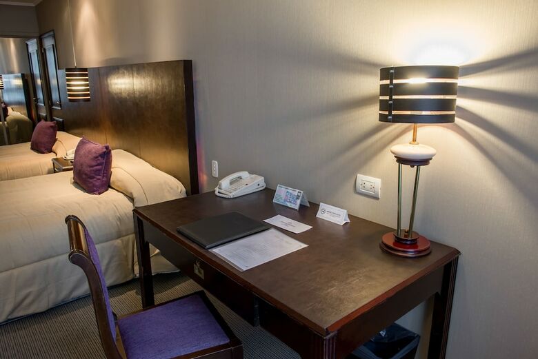 Hotel Howard Johnson Plaza Florida