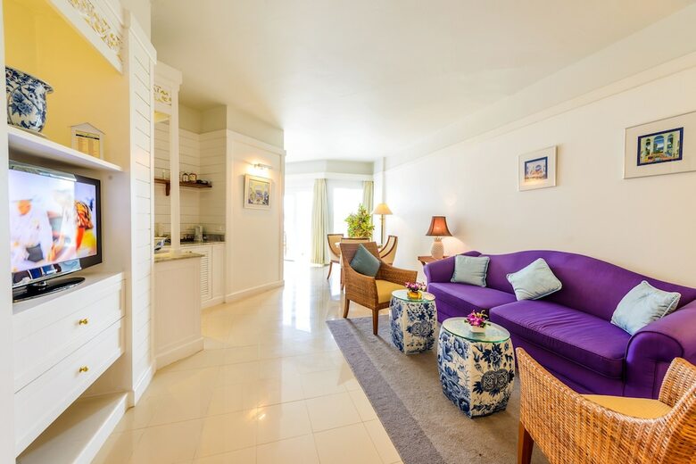 Hotel Andaman Seaview