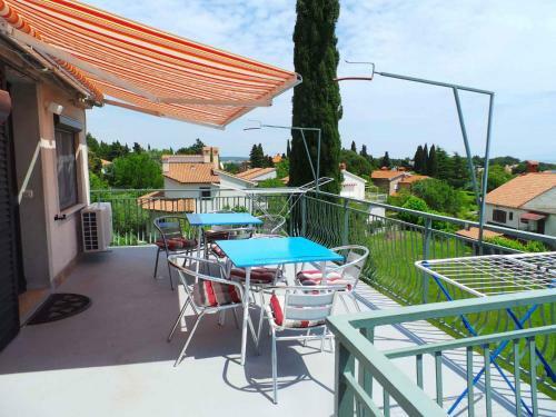 Three-bedroom Apartment In Premantura II