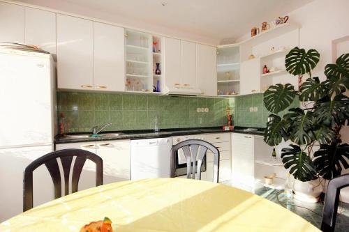 Apartment Sumpetar 9436a