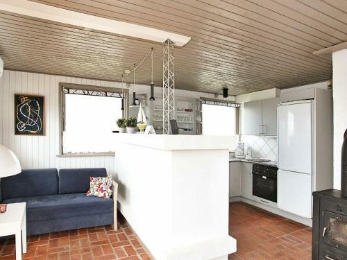 Three-bedroom Holiday Home In Blokhus 2