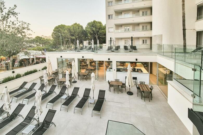 Apartamentos Ponent
