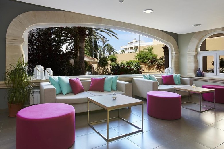 Universal Hotel Cabo Blanco - Adults Only