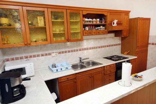 Apartments With A Parking Space Vinisce (trogir) - 5978