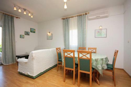 Apartments By The Sea Barbat (rab) - 5005