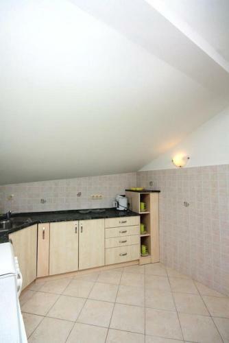 Apartments By The Sea Barbat (rab) - 5005