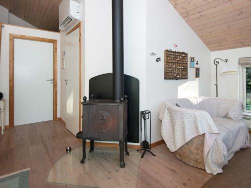 Three-bedroom Holiday Home In Grenaa 2