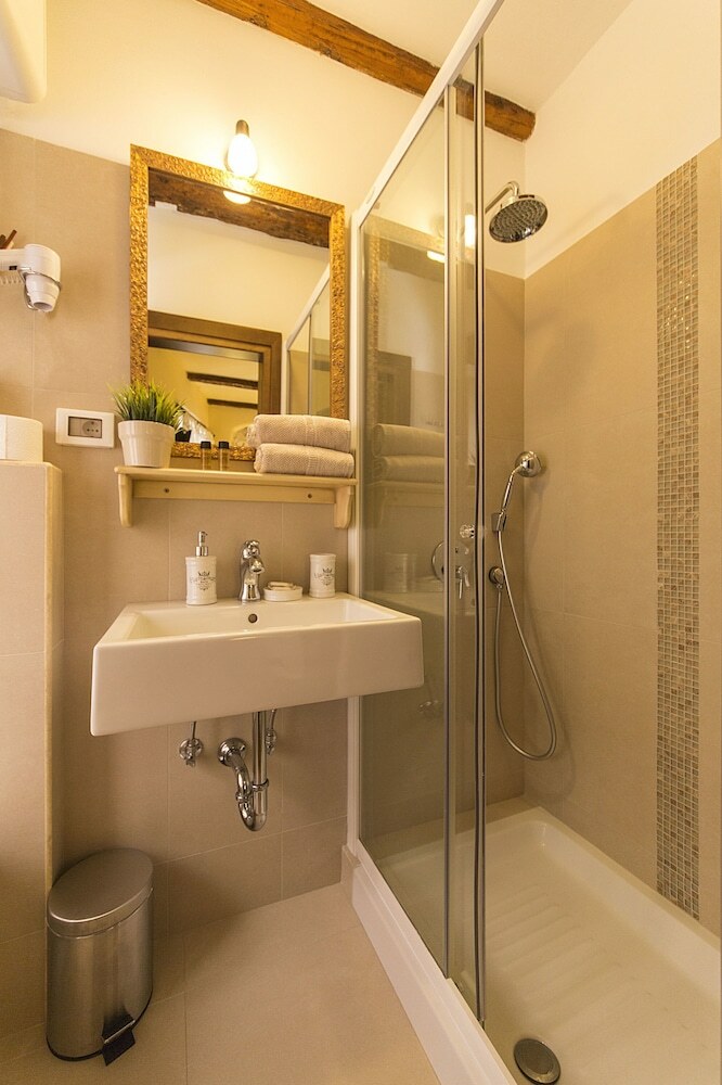 Hostal Rooms Villa Duketis