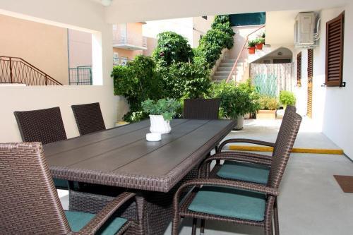 Apartment Tisno 5106a