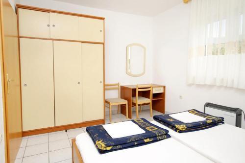 Apartment Jadranovo 5521b