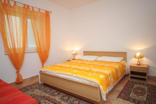 Apartments With A Parking Space Vodice - 6321