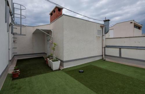 Panoramic City Apartment