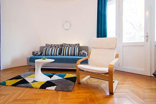 Cosy Studio Apartment 2-4