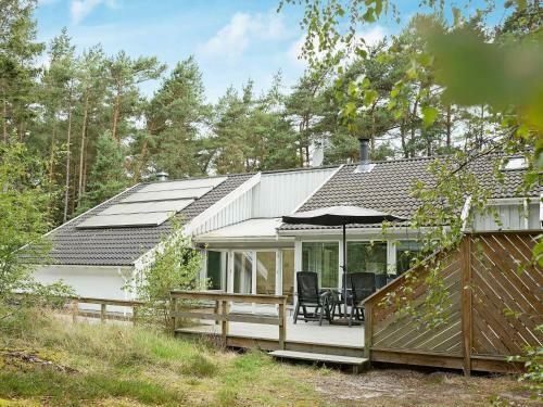 Five-bedroom Holiday Home In Nex� 3