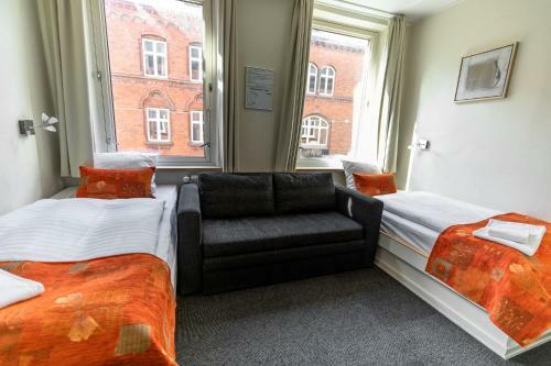 Ydes Budget Hotel