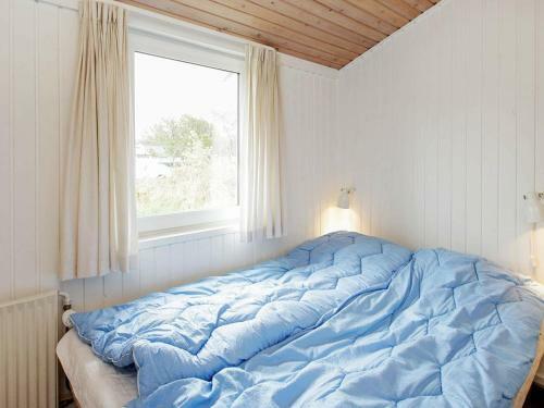 Five-bedroom Holiday Home In L�kken 4