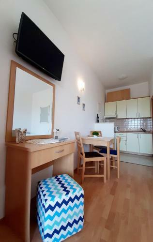 Apartments Akmadzic