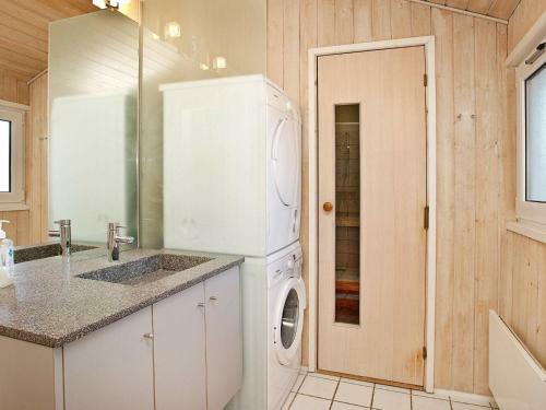 Three-bedroom Holiday Home In Hj�rring 23