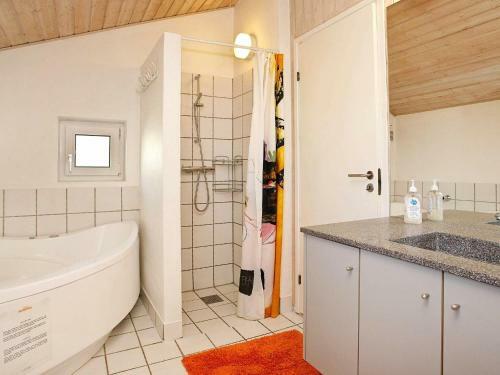 Three-bedroom Holiday Home In Hj�rring 23