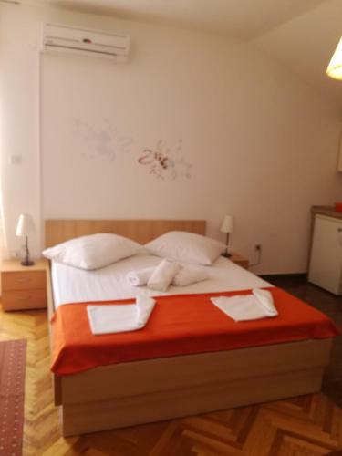 Apartments Mirjana