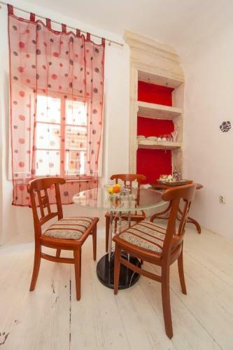 Hostal Apartments & Rooms Orlando