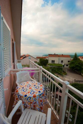 Apartments And Rooms Njivice