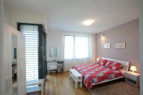 Holiday Home Beige