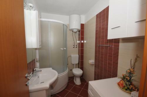 Hostal Apartments Belas