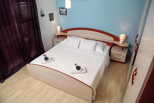 Apartments With A Parking Space Jelsa (hvar) - 5703