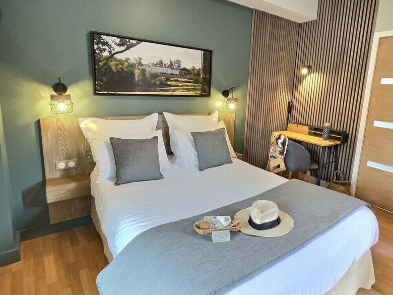 Hotel Logis Du Cygne