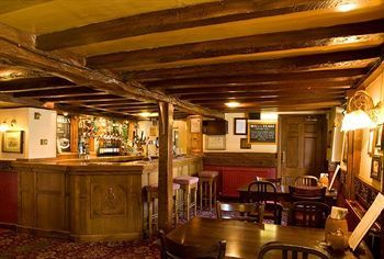 Hotel Queens Head Htl Milton Ernest
