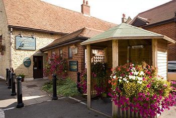 Hotel Queens Head Htl Milton Ernest