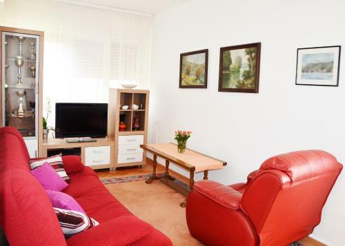 3 Center Apartments