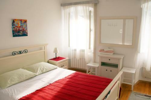 Hostal Apartments & Rooms Nada